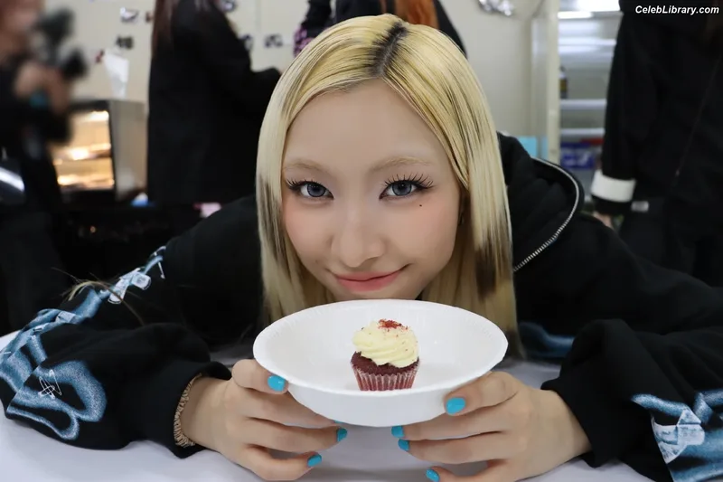 XG (Kpop) photo 19 of 3042