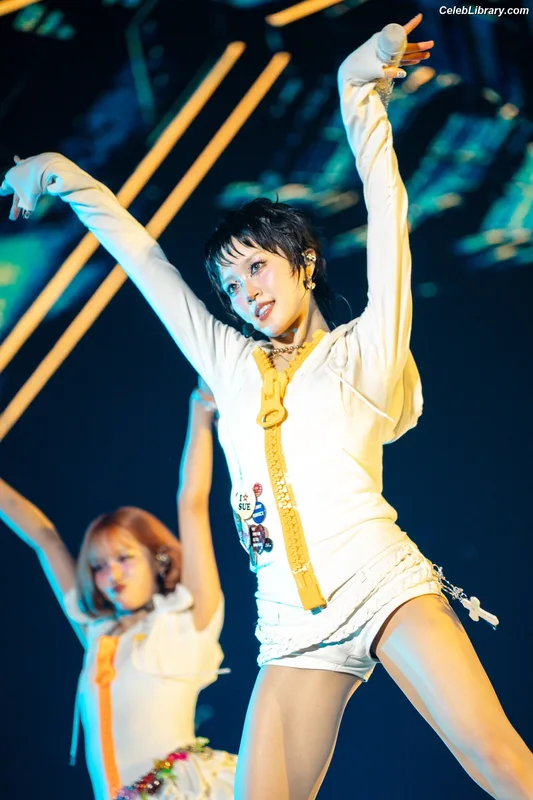 XG (Kpop) photo 17 of 3042