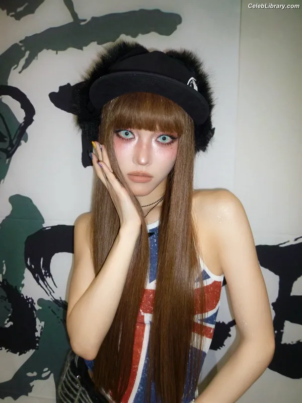 XG (Kpop) photo 5 of 3042
