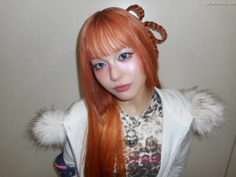 XG (Kpop) photo 1 of 3042