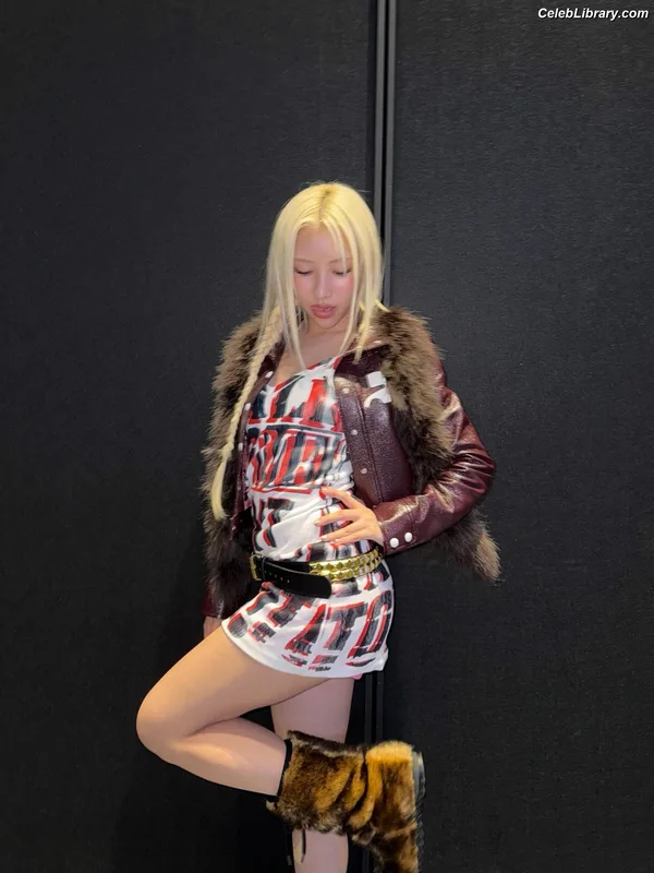 XG (Kpop) photo 9 of 3042