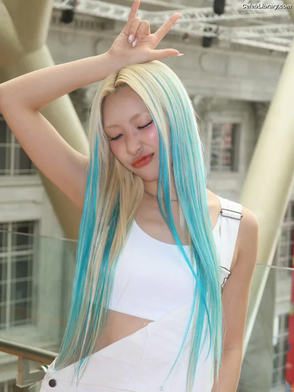 XG (Kpop) photo 15 of 3042