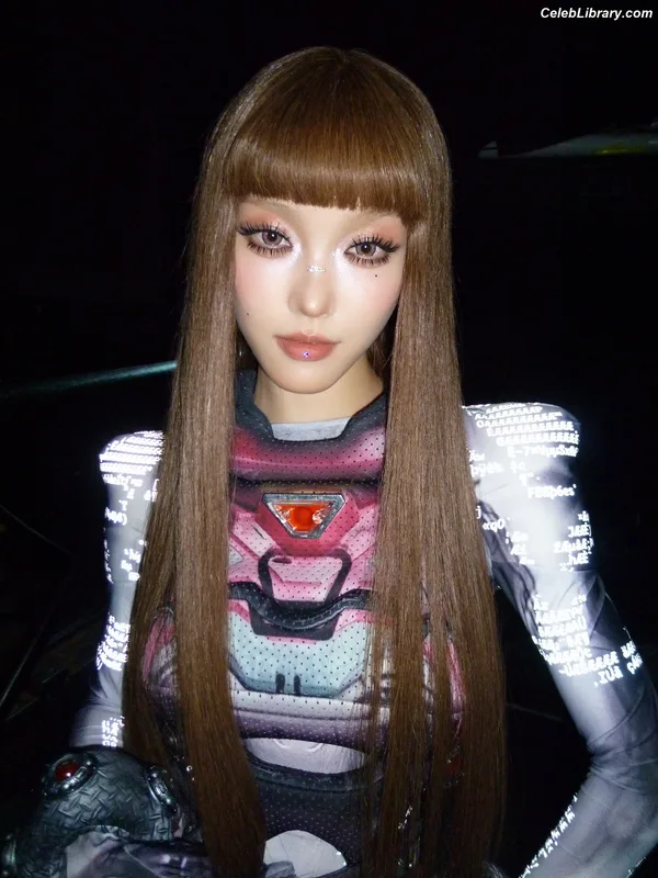 XG (Kpop) photo 19 of 3042