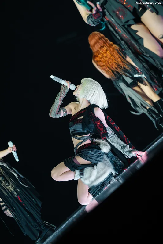 XG (Kpop) photo 22 of 3042