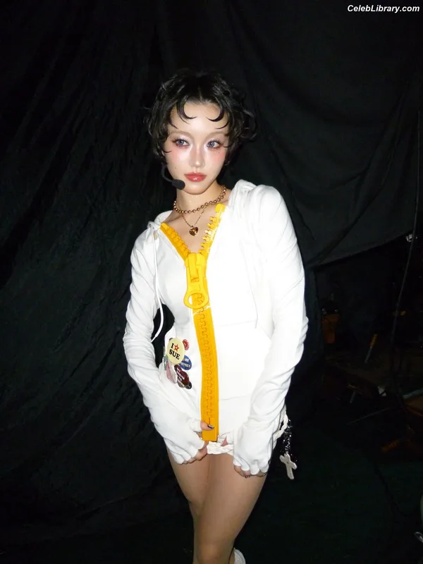 XG (Kpop) photo 7 of 3042