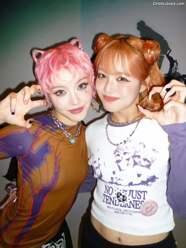 XG (Kpop) photo 9 of 3042