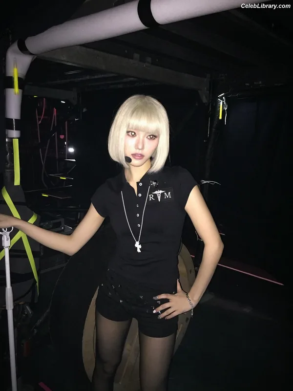 XG (Kpop) photo 19 of 3042