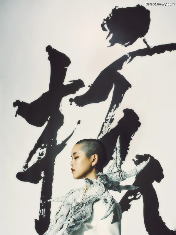 XG (Kpop) photo 6 of 3042