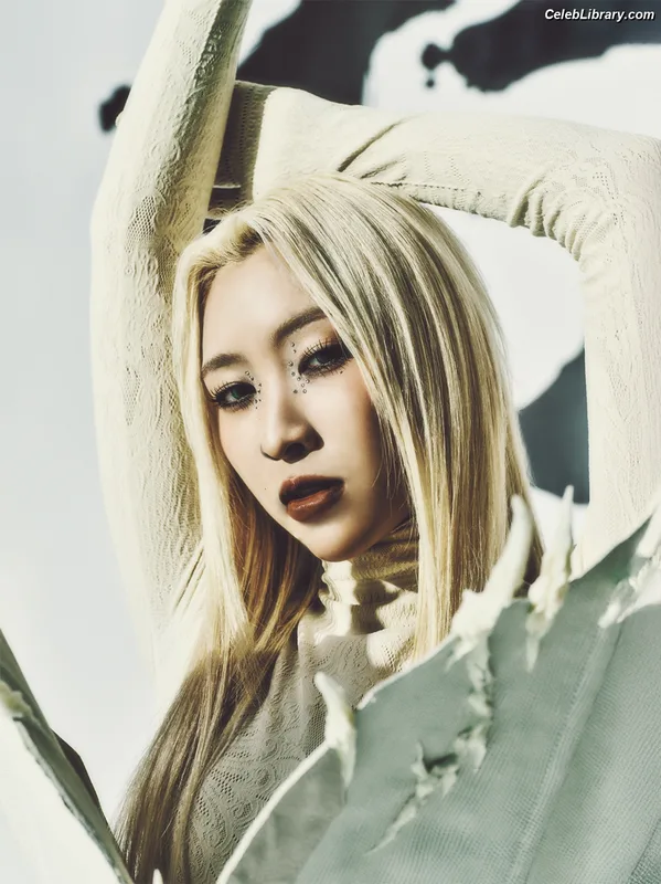 XG (Kpop) photo 9 of 3042