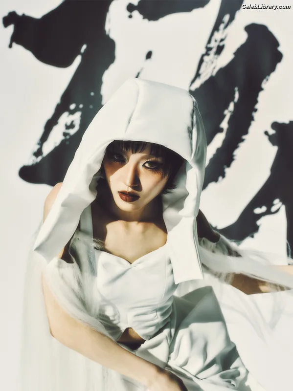 XG (Kpop) photo 17 of 3042