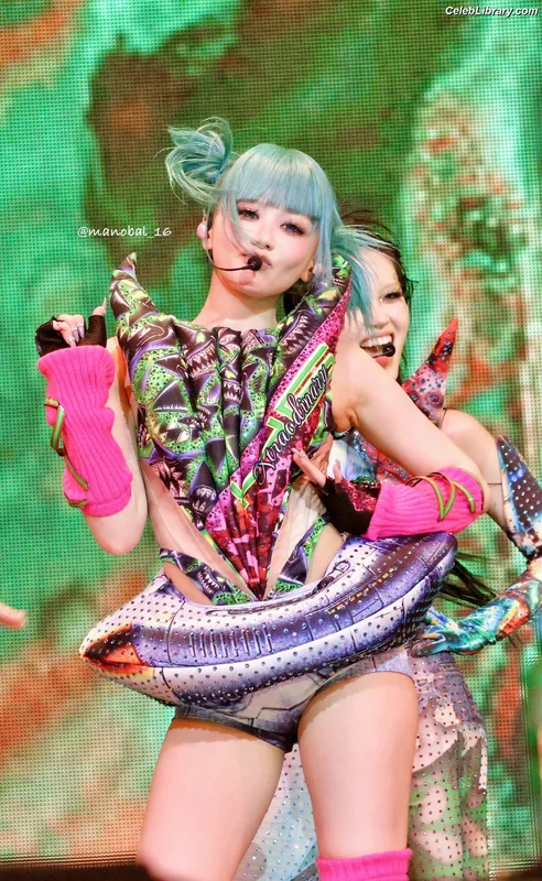 XG (Kpop) photo 12 of 3042