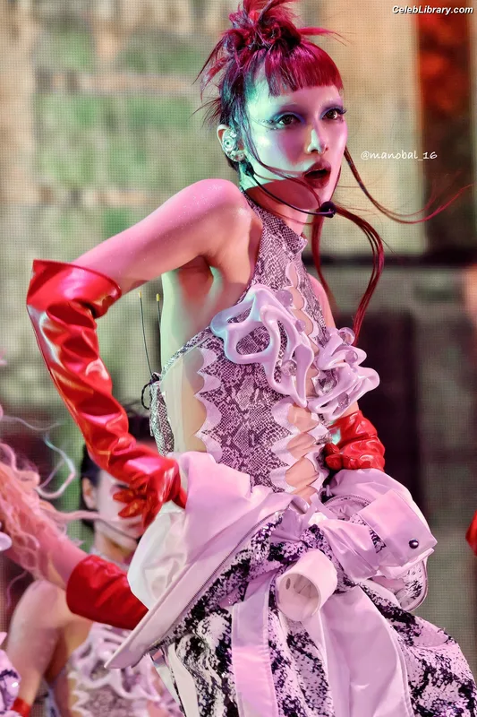 XG (Kpop) photo 3 of 3042