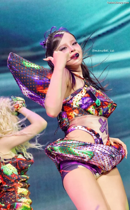 XG (Kpop) photo 8 of 3042
