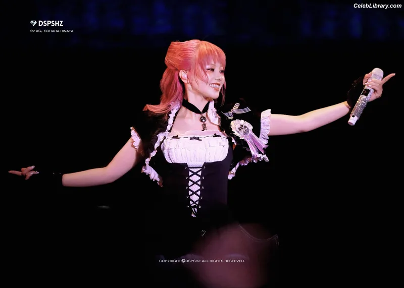 XG (Kpop) photo 3 of 3042