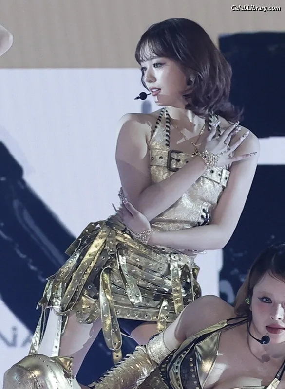 XG (Kpop) photo 11 of 3042