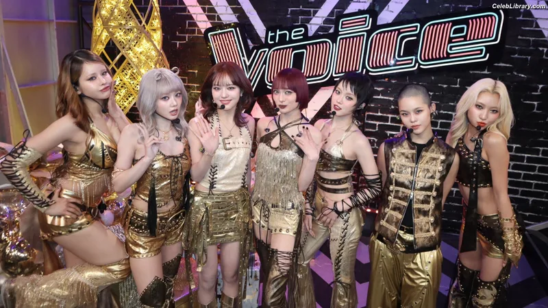 XG (Kpop) photo 2 of 3042