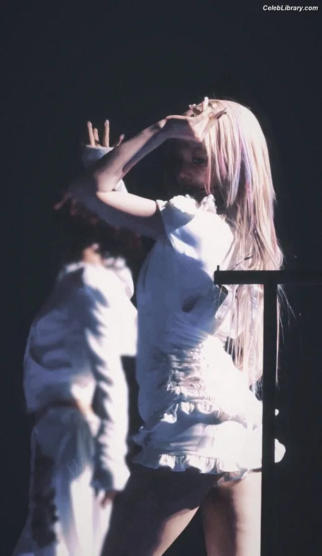XG (Kpop) photo 17 of 3042