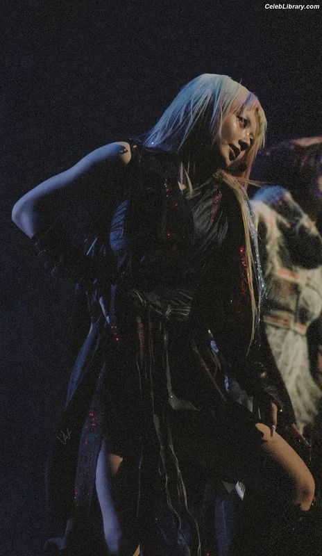 XG (Kpop) photo 20 of 3042