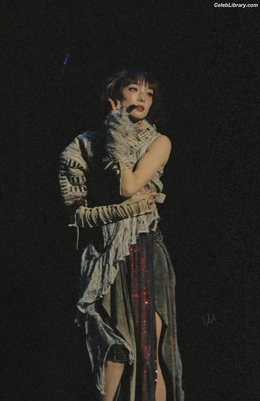 XG (Kpop) photo 1 of 3042