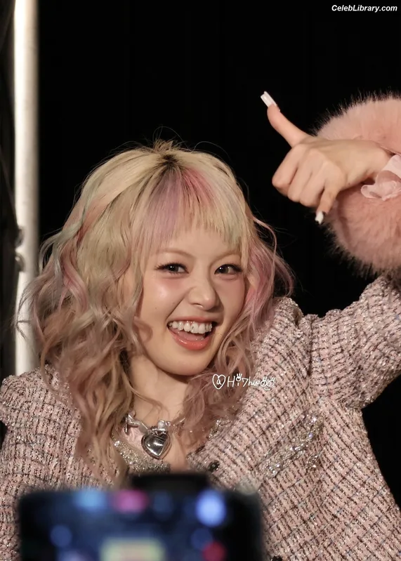 XG (Kpop) photo 6 of 3042