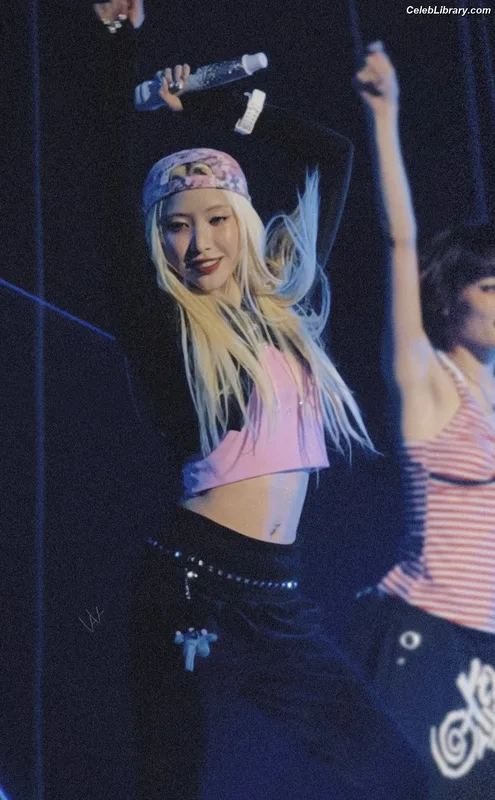 XG (Kpop) photo 15 of 3042