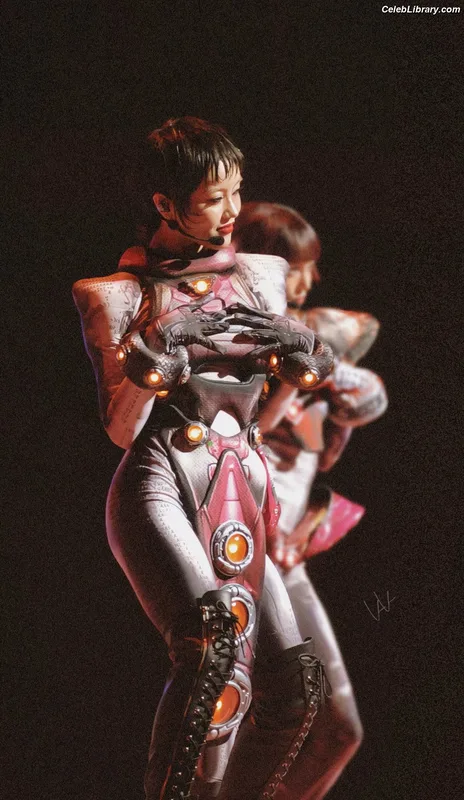 XG (Kpop) photo 1 of 3042