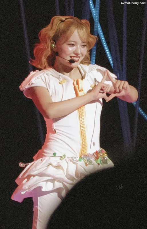 XG (Kpop) photo 2 of 3042