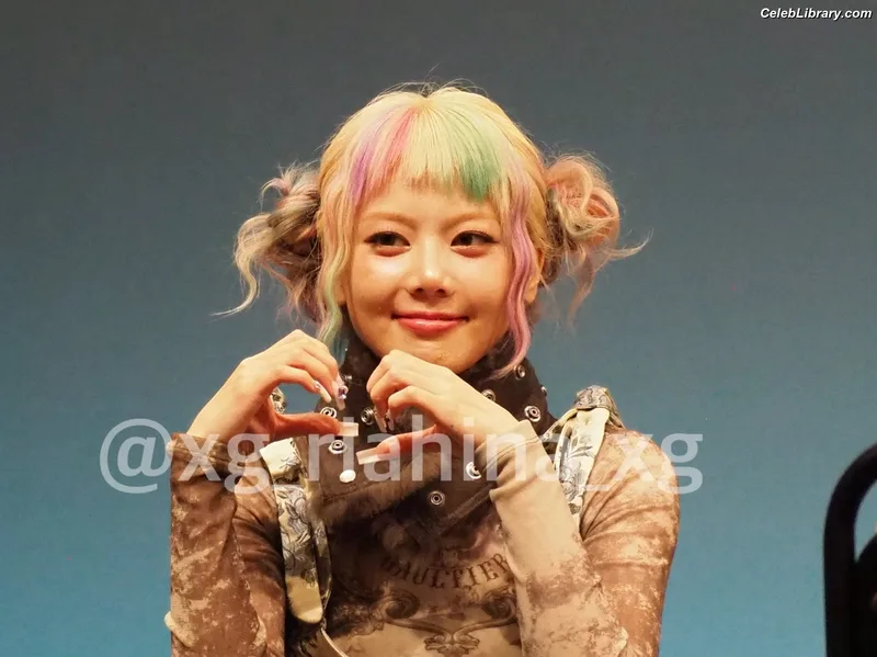 XG (Kpop) photo 2 of 3042