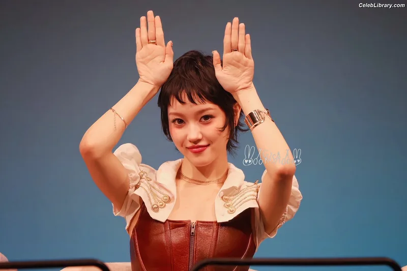 XG (Kpop) photo 8 of 3042