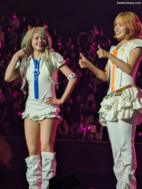 XG (Kpop) photo 16 of 3042