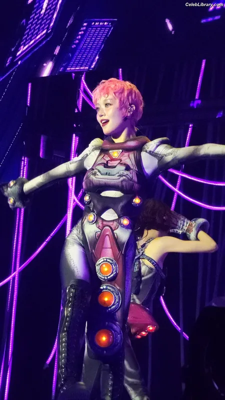 XG (Kpop) photo 2 of 3042