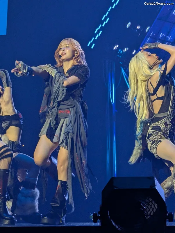 XG (Kpop) photo 8 of 3042