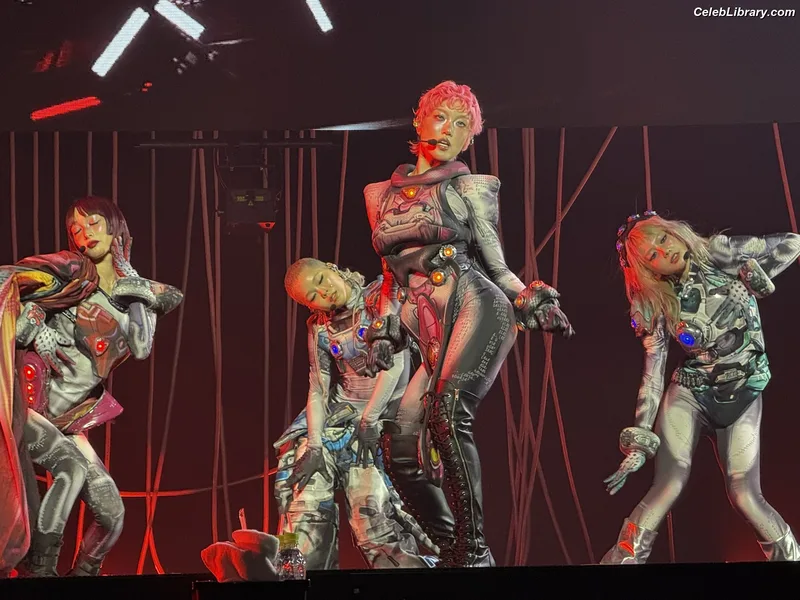 XG (Kpop) photo 4 of 3042
