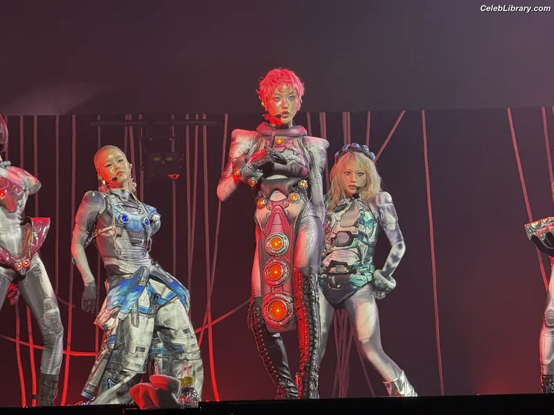 XG (Kpop) photo 6 of 3042