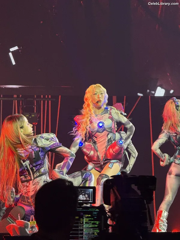 XG (Kpop) photo 10 of 3042