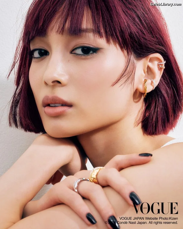 XG (Kpop) photo 1 of 3042