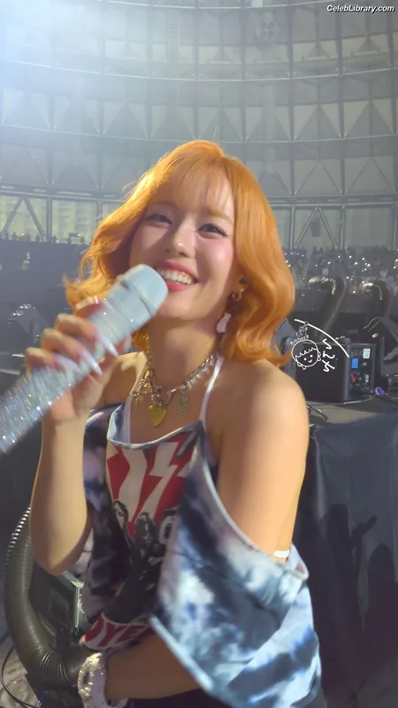 XG (Kpop) photo 21 of 3042