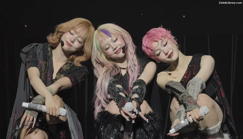 XG (Kpop) photo 4 of 3042