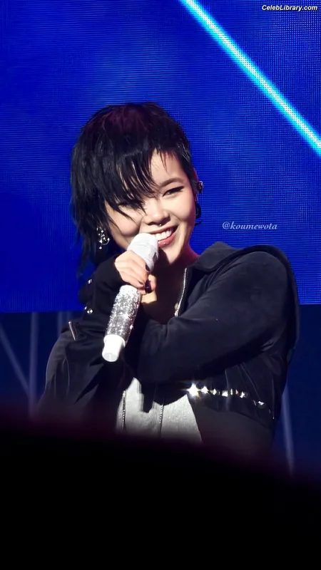 XG (Kpop) photo 7 of 3042