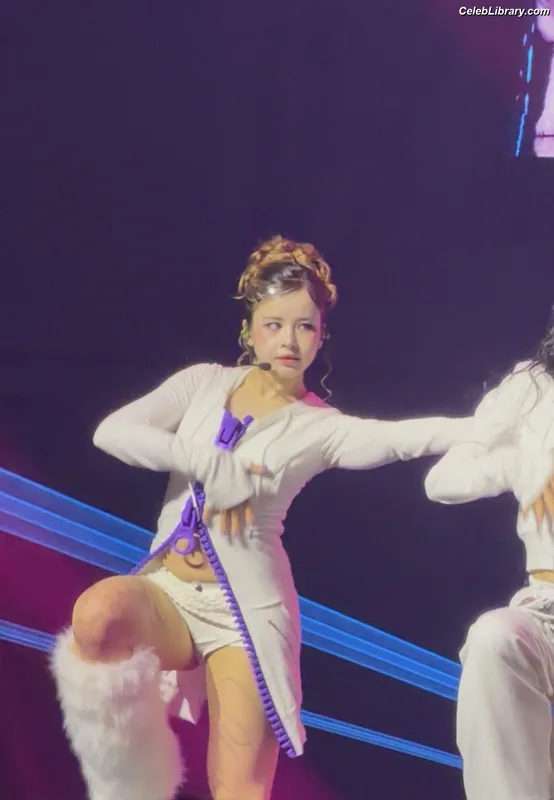 XG (Kpop) photo 18 of 3042