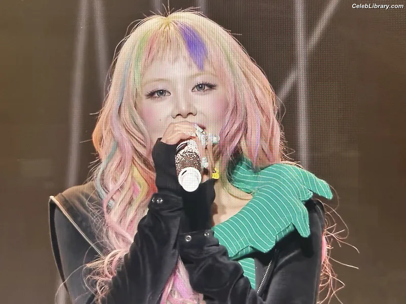 XG (Kpop) photo 2 of 3042