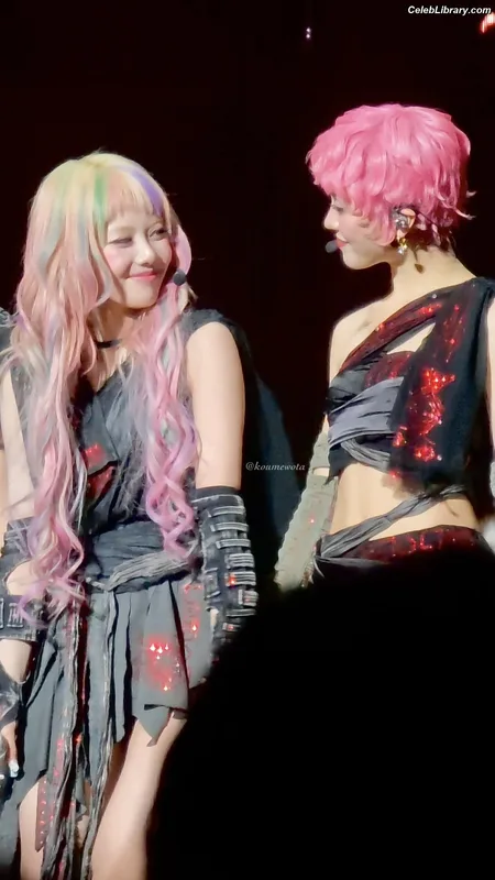 XG (Kpop) photo 12 of 3042