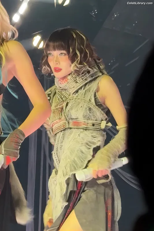 XG (Kpop) photo 6 of 3042