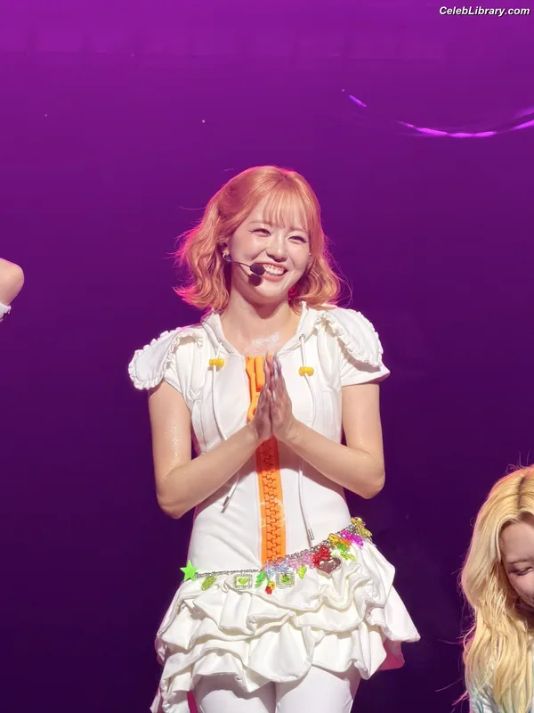 XG (Kpop) photo 21 of 3042
