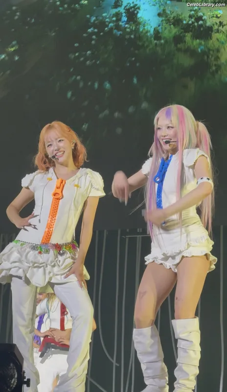 XG (Kpop) photo 10 of 3042