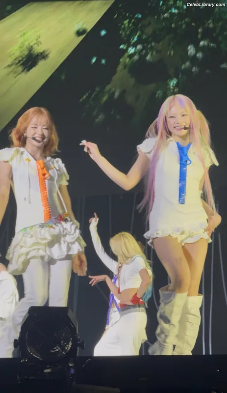 XG (Kpop) photo 11 of 3042