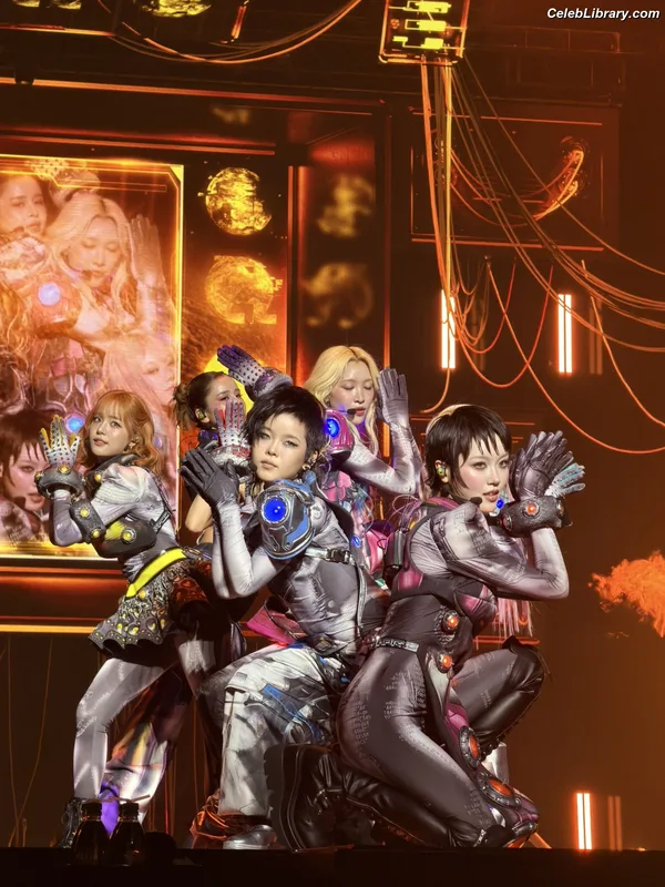 XG (Kpop) photo 3 of 3042