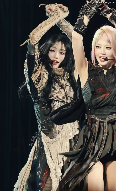 XG (Kpop) photo 5 of 3042