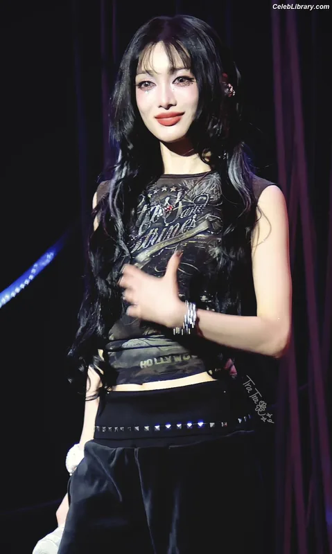 XG (Kpop) photo 20 of 3042