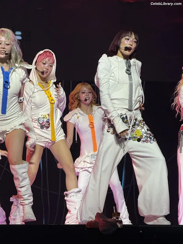 XG (Kpop) photo 18 of 3042